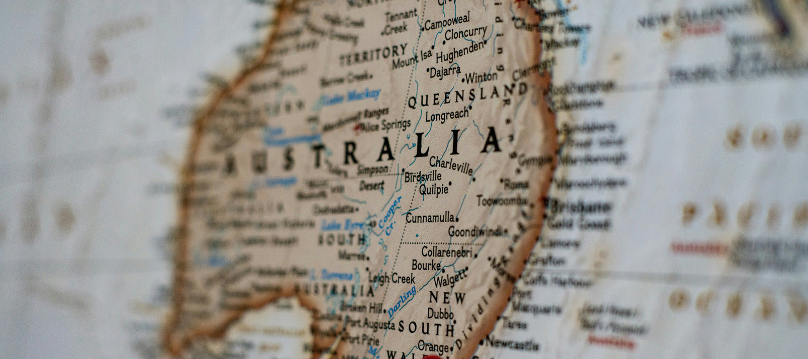 Nationwide Consistency: Strategies for Successful Multi-Store POS Display Rollouts