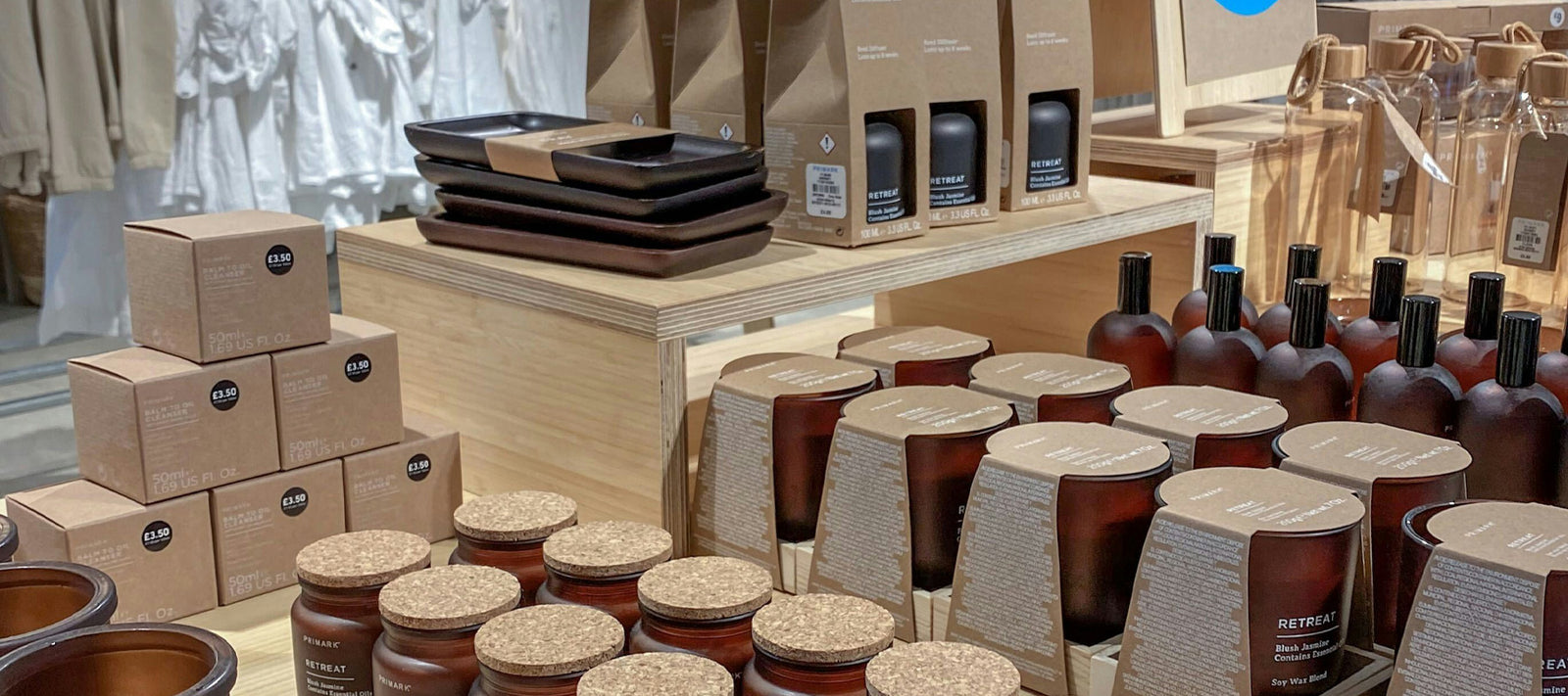 Sustainable In-store point of sale display 