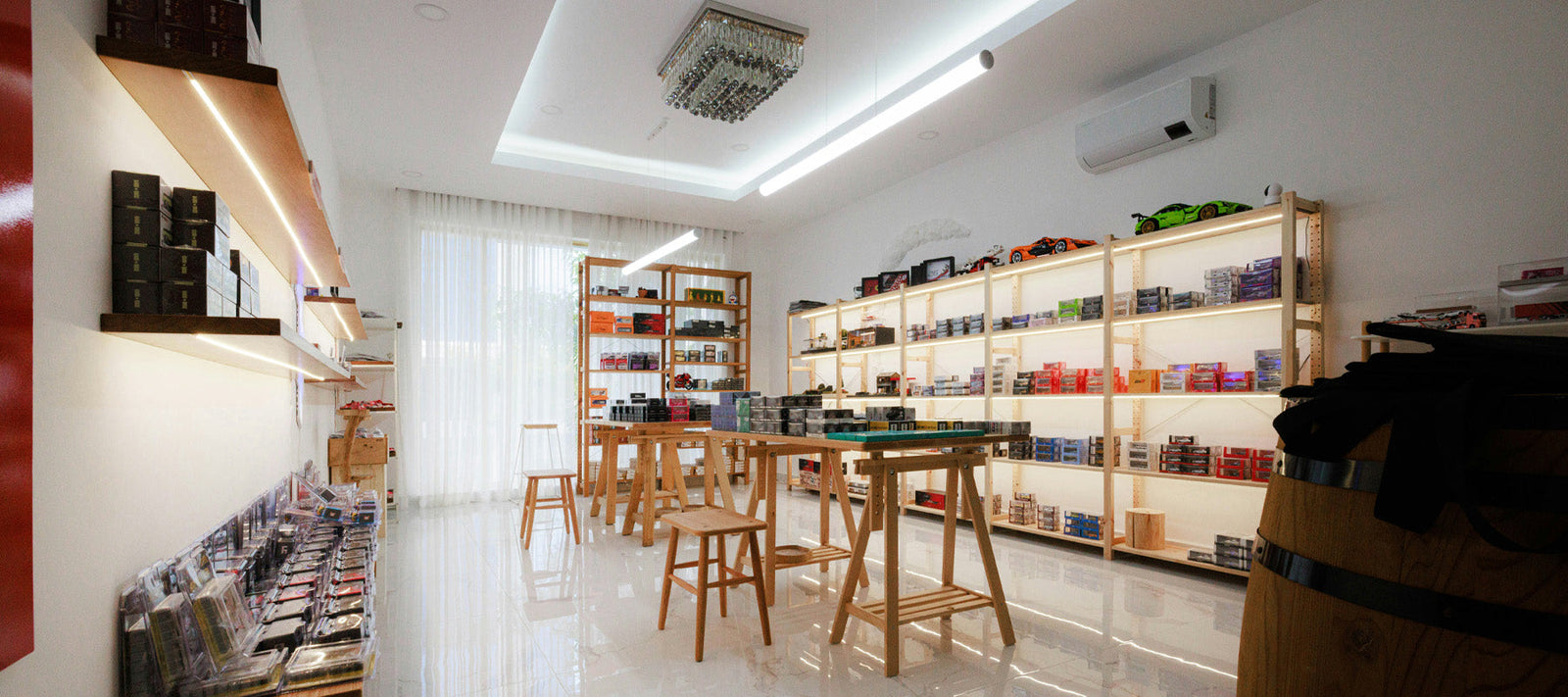 Maximising Small Retail Spaces with Innovative Display Solutions